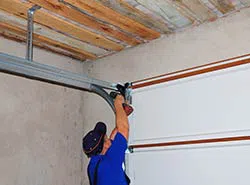 Garage Door & Opener Repairs Uniondale, NY 516-323-7294 Garage Door & Opener Repairs Uniondale, NY 516-323-7294 - repair-side